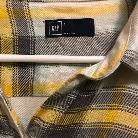 Gap flannel shirt. Women’s Small. - Picture 4 of 8